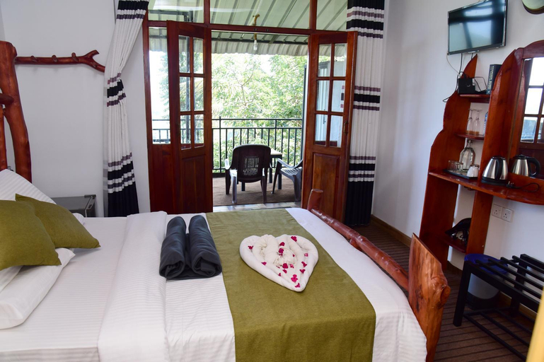 Bedroom 2, Mountain Face inn, Ella
