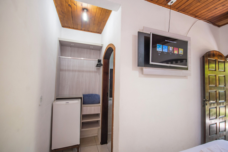 Bedroom 3, Pousada Chalé Suiço, Parati
