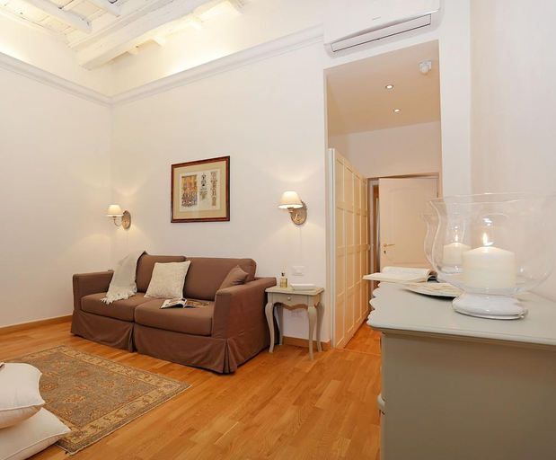Others 5, Madonna de' Monti Suites - Daplace Collection, Roma