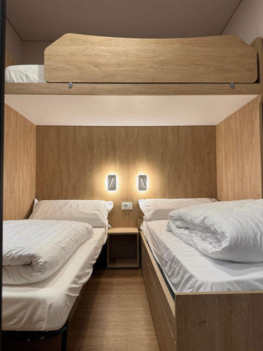 Room 2, Camping Dolomiti, Trento