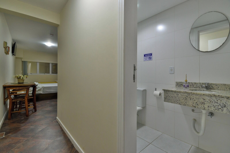 Bathroom 5, Hostel Toca da Moréia Bombinhas, Bombinhas