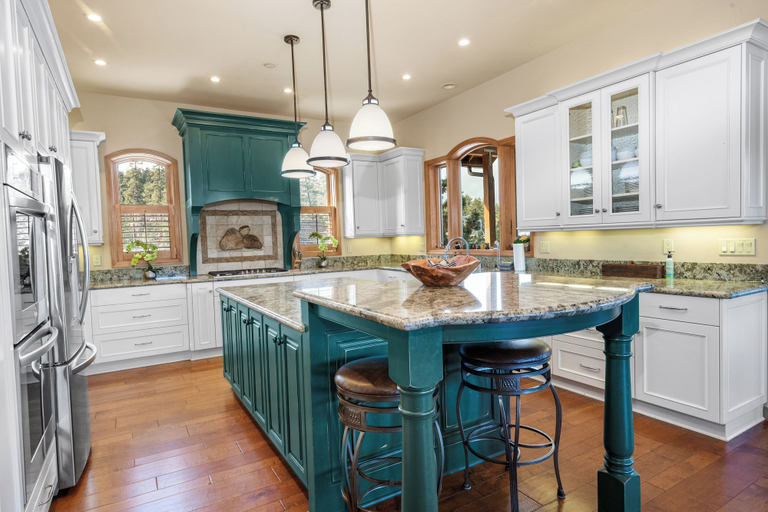 Private kitchen 4, Boulder Cove Lakefront Estate, San Bernardino