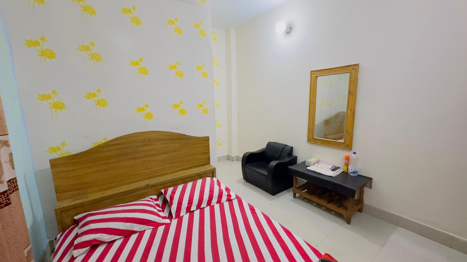 Others 5, Hotel Rongdhanu Residential, Dhaka