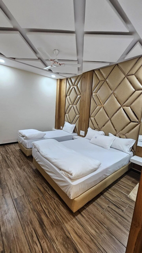 Room 5, Premium Hotel A Palace near Main Temple, Ujjain
