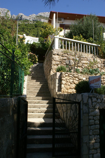 Others 3, Apartments by the sea Pisak, Omis - 1004, Omiš