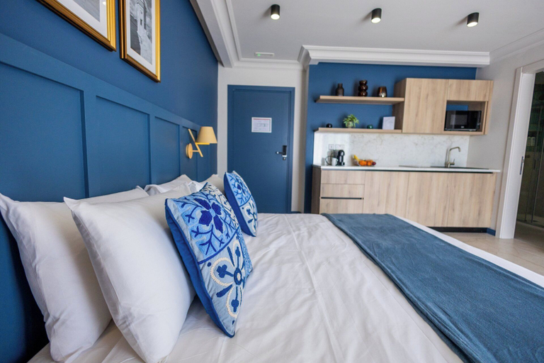 Room 5, Buena Vista Suites