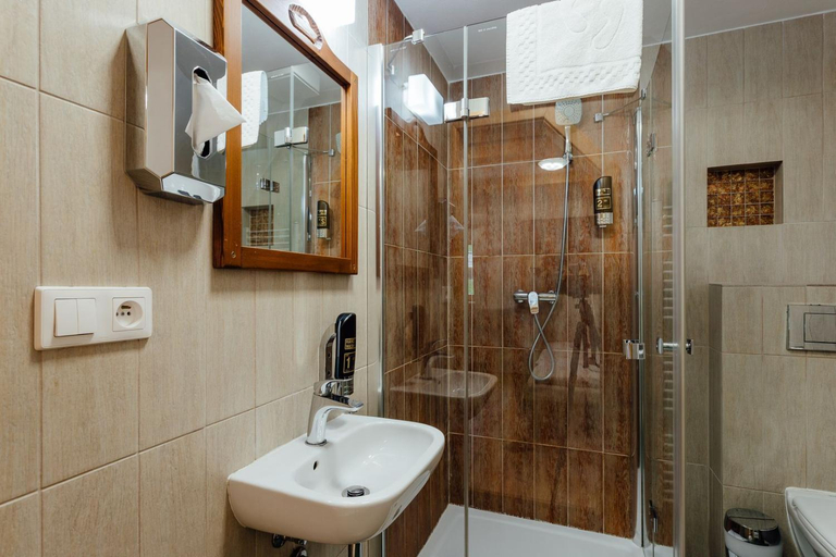 Bathroom 5, Wellness rezort Janosikov dvor, Dolný Kubín