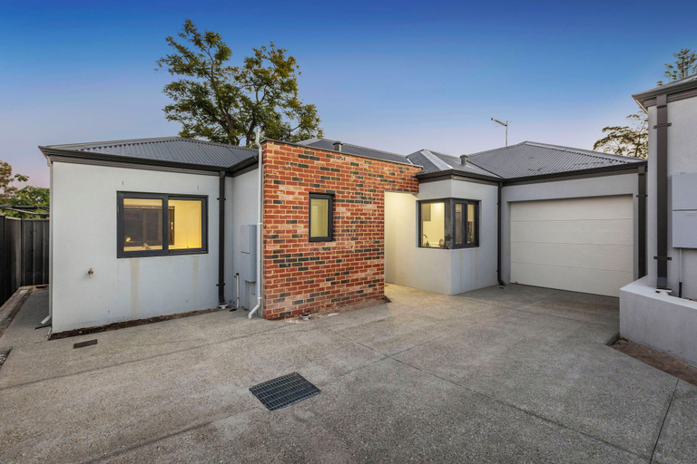Front of property 4, Premium Modern Homestay-Walk to Curtin University, Perth