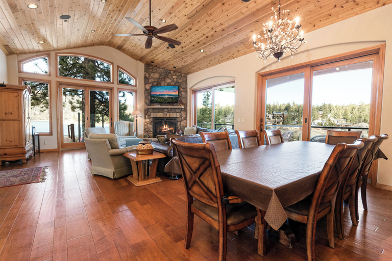 In-room dining 2, Boulder Cove Lakefront Estate, San Bernardino