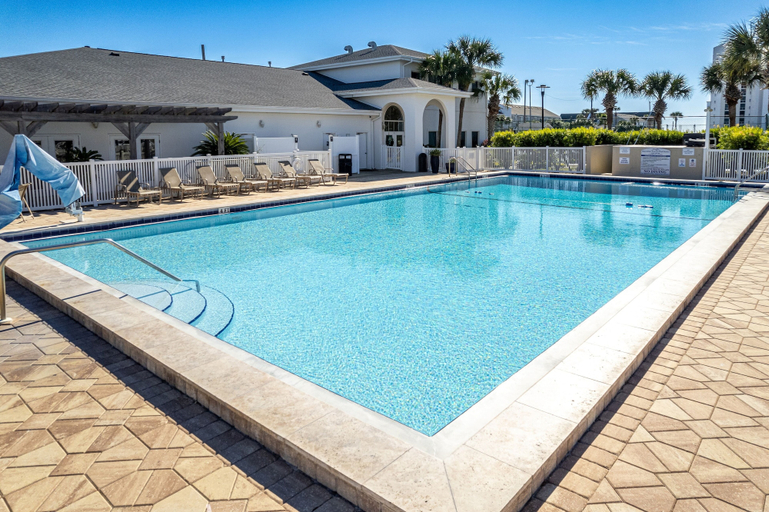 Pool 5, Shoreline Towers 2052 2 Bedroom Condo, Okaloosa