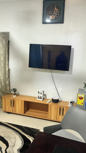 Room 3, CRL3, Tema