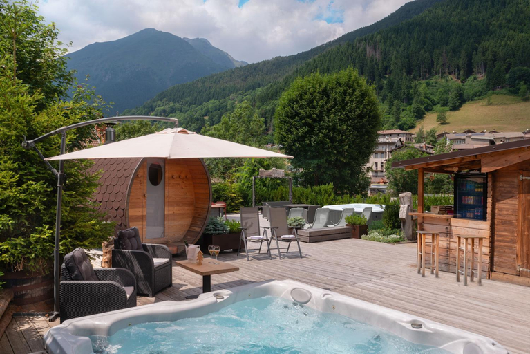 Sport & Beauty 2, Alpen Chalet - Charme Mountain Hotel -, Bergamo