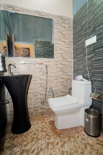 Bathroom 3, The Doppler Villa & Dome Stay, Udaipur