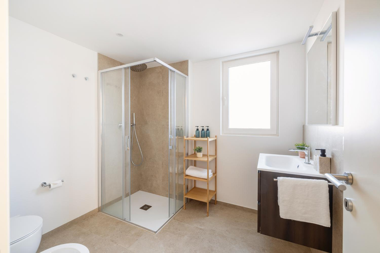 Bathroom 3, Schloss Locarno - Suites & Apartments, Locarno