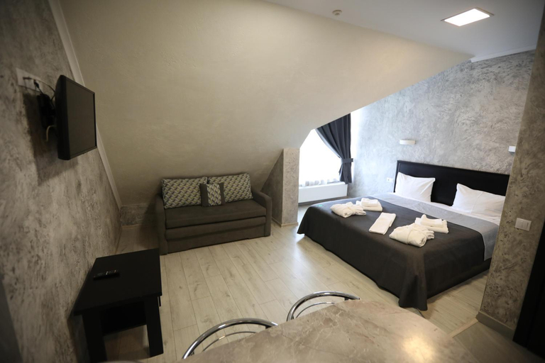 Bedroom 2, Kyiv, Drohobyts'kyi