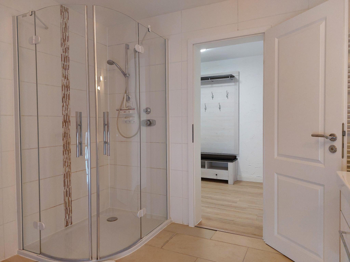 Bathroom 4, Silbecke Forest View Apartment, Olpe