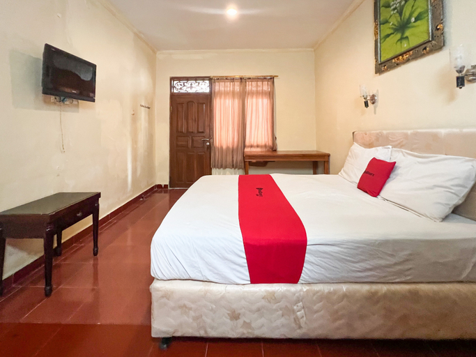 Bedroom 2, RedDoorz @ Mahendra Beach Inn Kuta, Badung