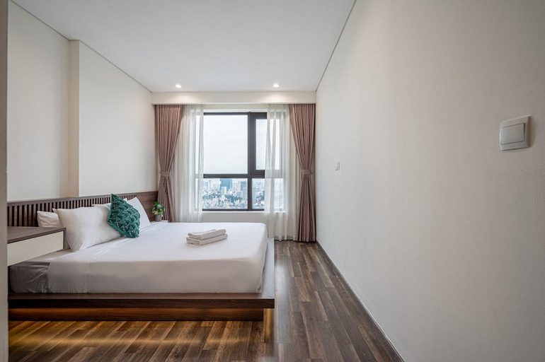 Bedroom 3, Luxury Apartment in Central District 10 with Pool & Gym, District 10