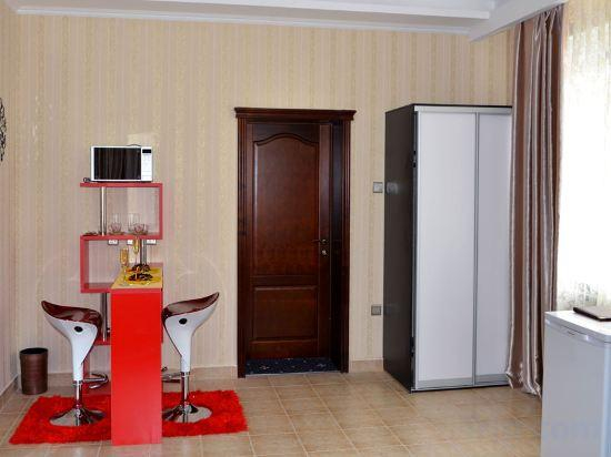 4, Hotel Enigma, Khabarovskiy rayon