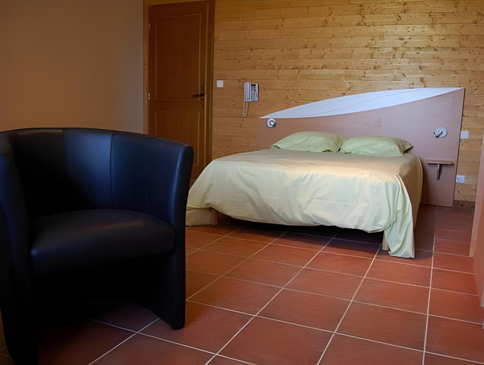 Bedroom 3, Le Clos Boise, Gard