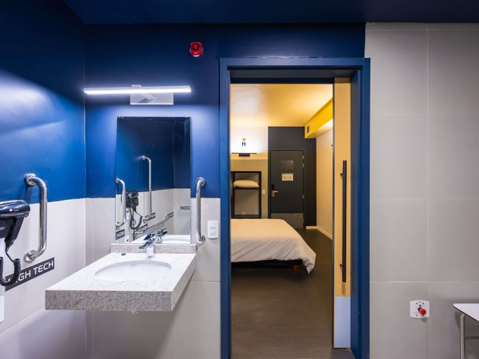Bathroom 3, Ibis Styles Barretos, Barretos
