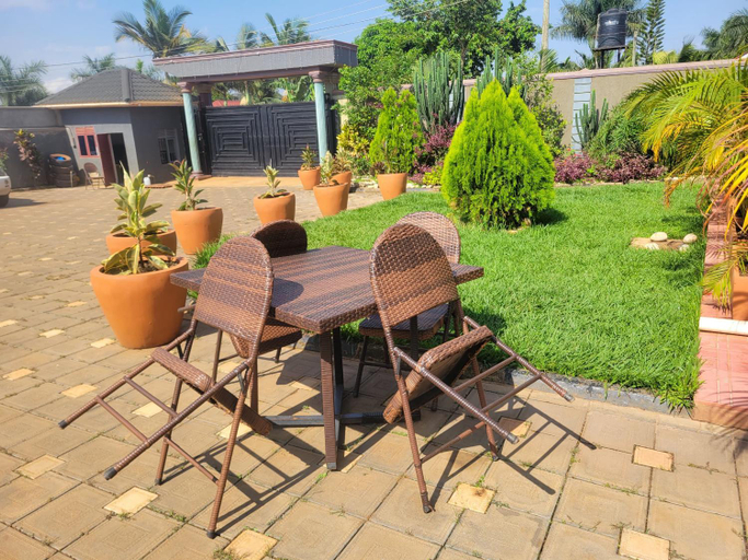 Exterior view 2, Biira Shared Apartment, Busiiro