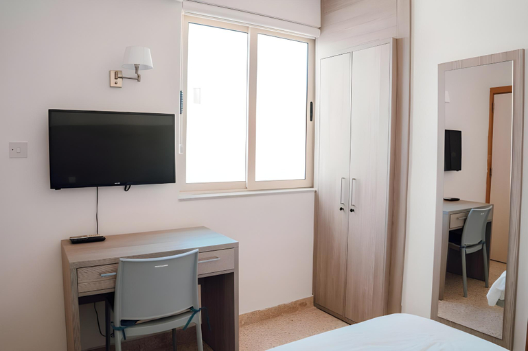 Bedroom 4, The Howard Hotel