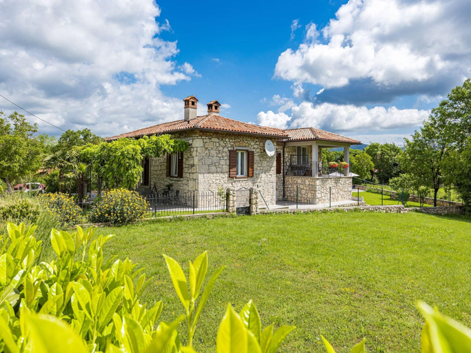 4, Charming Villa With Pool, Sveta Nedelja