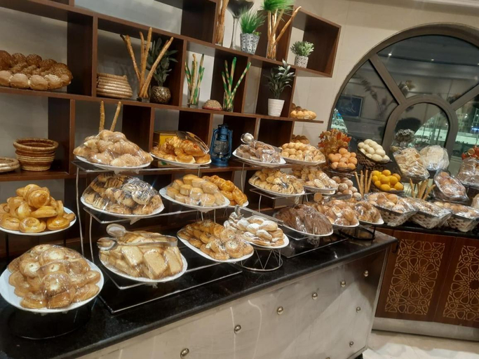 Food & Drinks 5, Kingsgate Hotel Deyar, Al Madinah Al Munawwarah