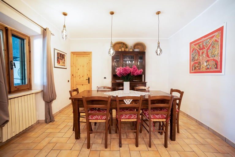 Others 4, SCAPPO IN UMBRIA, La Casa nel bosco, Terni