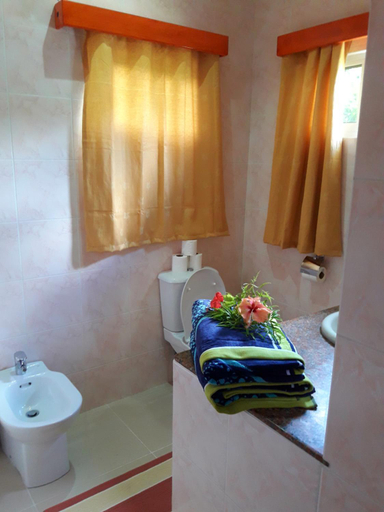Bathroom 4, Villa Admiral, Diana