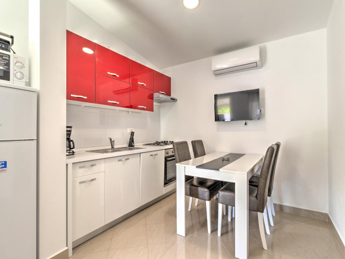 Others 5, Holiday Home in Banjole near the Beach, Medulin