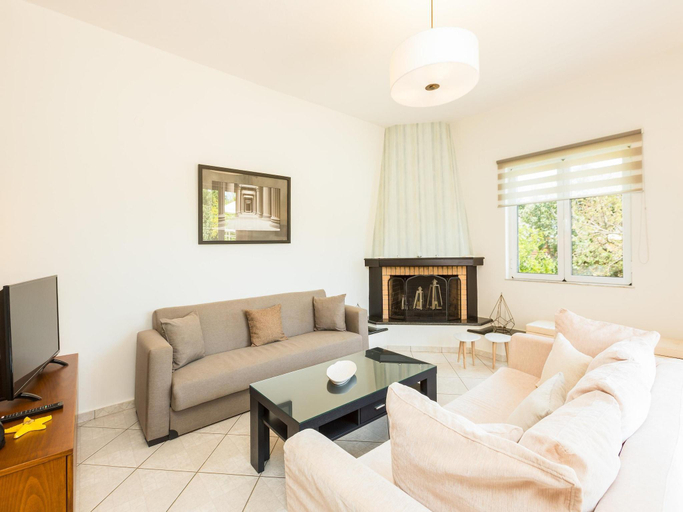 Others 5, Villa in Prines with Private Pool, Crete