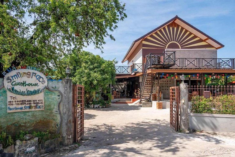 Exterior & Views 2, Smilingface guesthouse, Muang Sukhothai