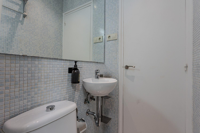 Bathroom 2, Ola Living Vidreria, Barcelona