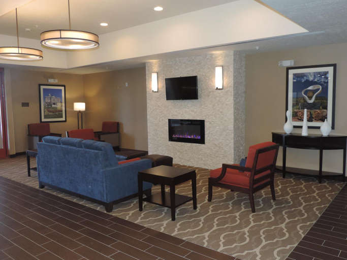 Public Area 2, Heartland Inn and Suites, Platte