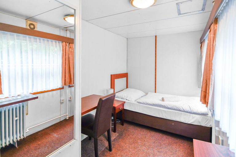 Bedroom 2, Botel Vodnik, Praha 5