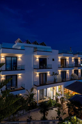 5, Bora Bora Hotel Ksamil, Sarandës