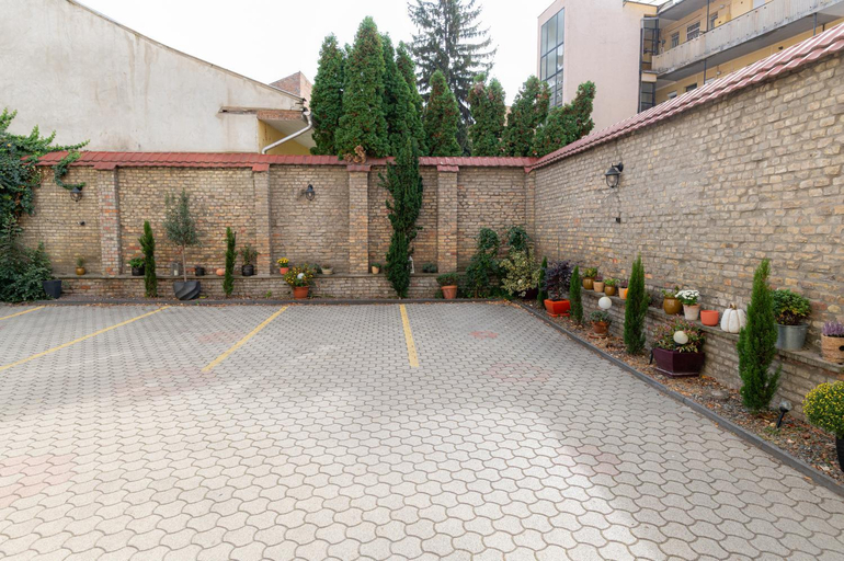 Exterior & Views, HOTEL KORONA SZEGED, Szeged