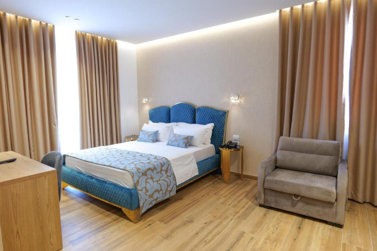 2, Bora Bora Hotel Ksamil, Sarandës