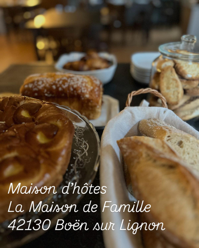 Others 5, La Maison de famille, Loire