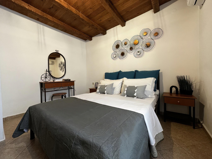 Bedroom 2, Villa in Pigouniana with Private Pool Garden, Crete
