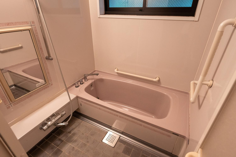 Bathroom 2, ShirabuOnsen Higashiya, Yonezawa