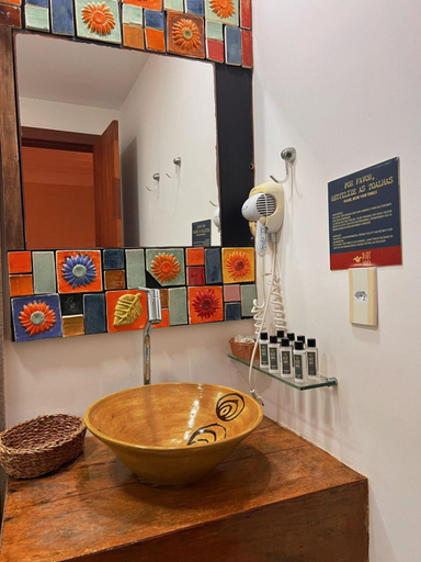 Bathroom 2, Pier Beach Club, Cabo Frio