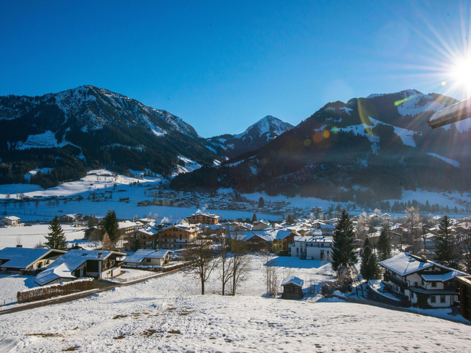 Others 4, Apartment in Brixen near Ski Lift, Kitzbühel
