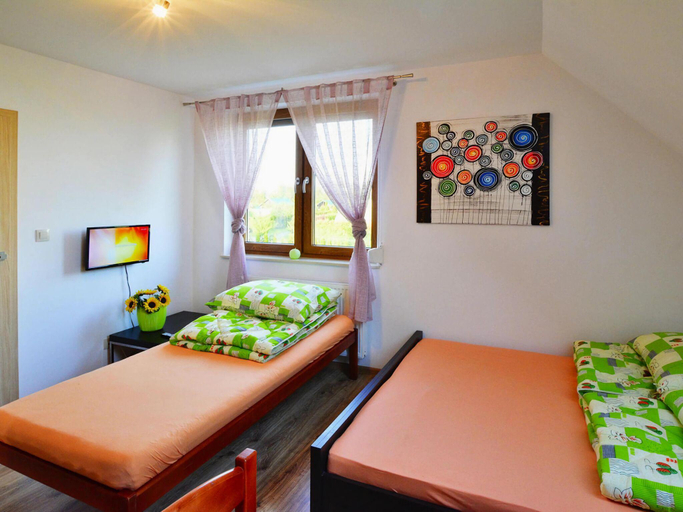2, Apartment with a playground, close to the beach, Koszalin