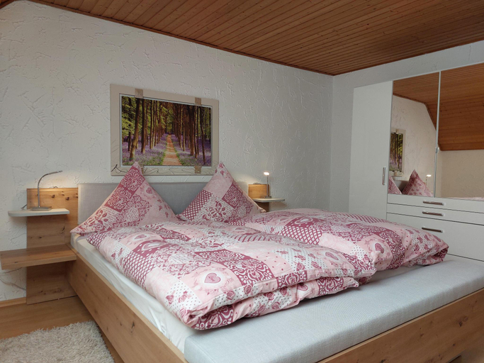 Bedroom 3, Silbecke Forest View Apartment, Olpe