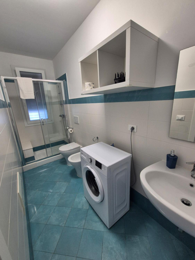 Bathroom 2, Pali's Rooms & Lodges, Lecce