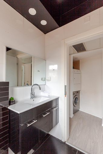 Bathroom 2, Breezhouse Mamad Yona Beach Residence