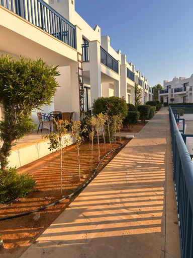 Exterior & Views 2, Kritamo Beach Hotel Apartments